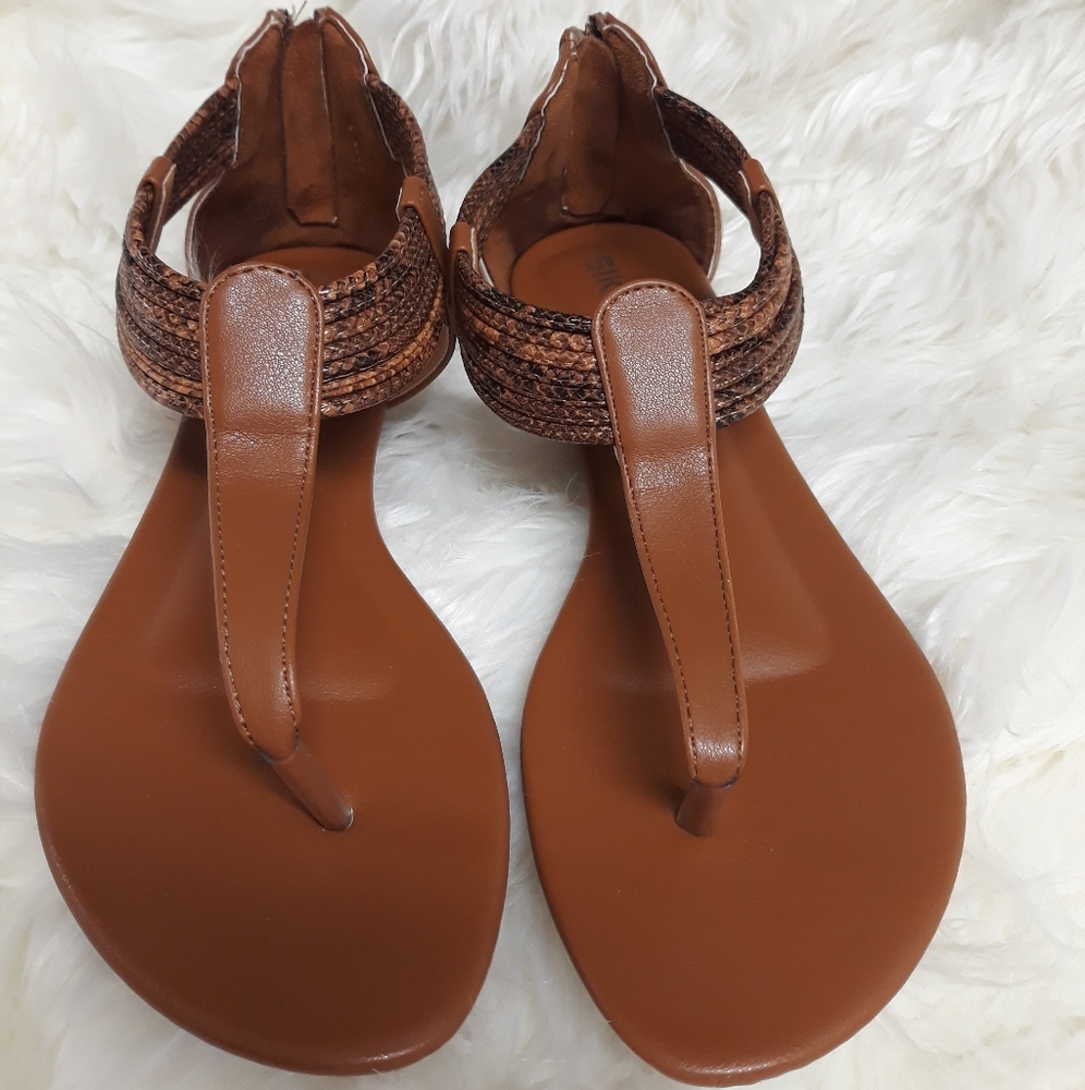 Siketu sandals